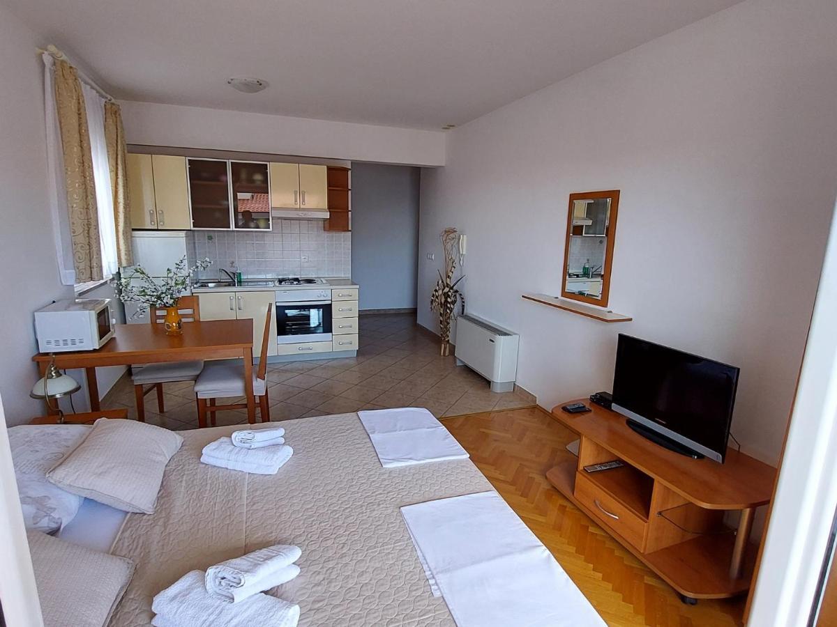 Apartments Villa Katarina Makarska Buitenkant foto
