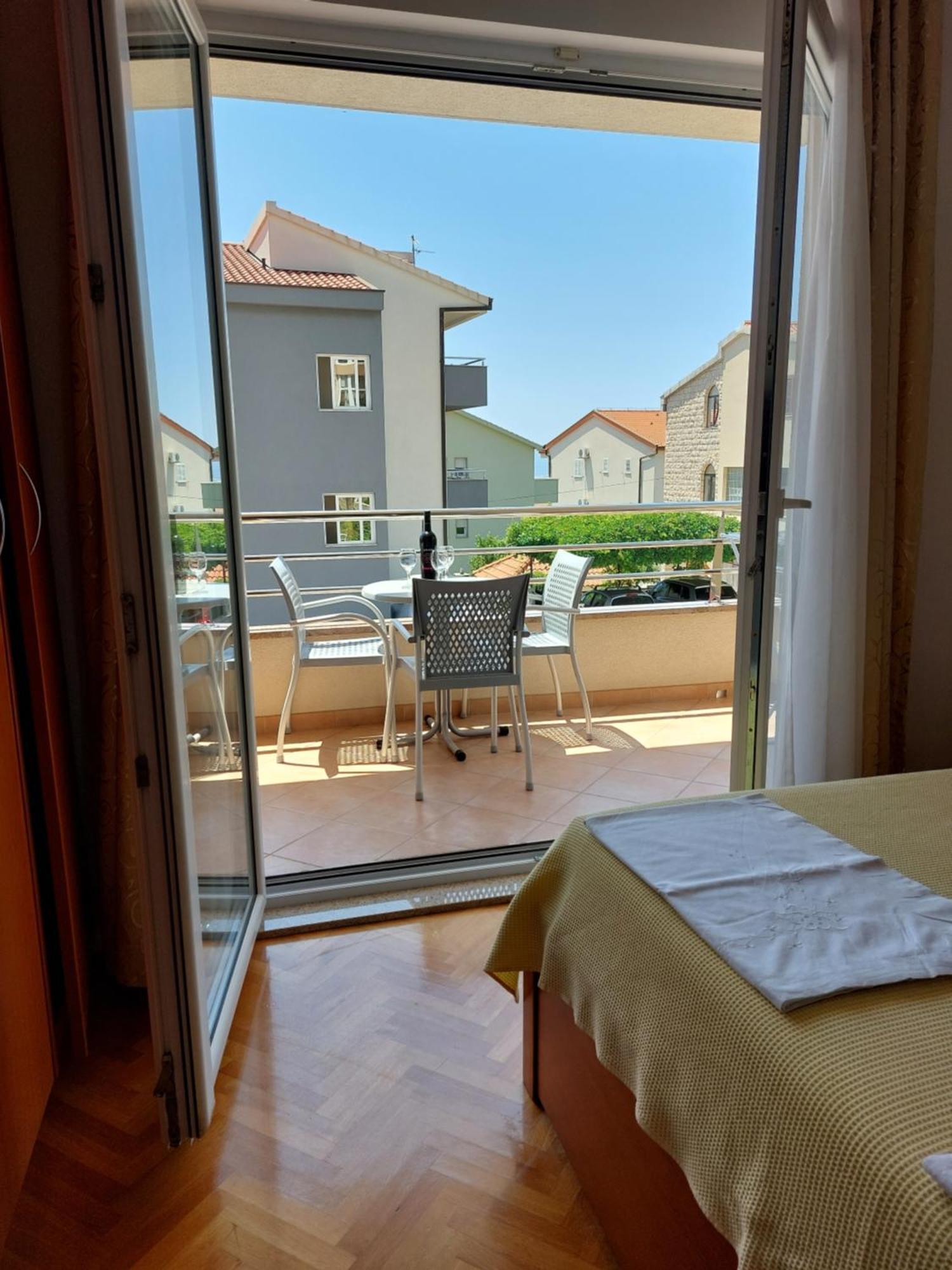 Apartments Villa Katarina Makarska Buitenkant foto