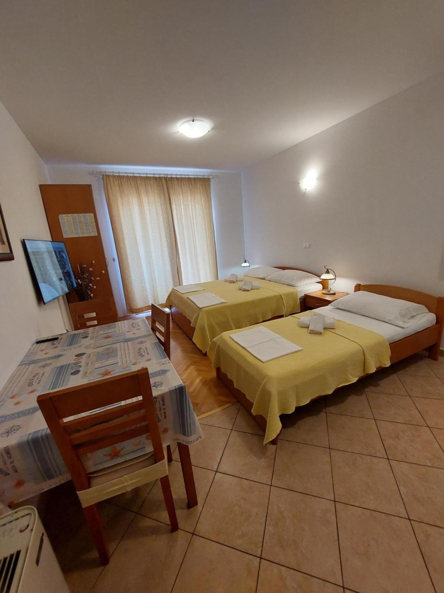 Apartments Villa Katarina Makarska Buitenkant foto